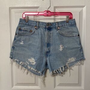 VTG 90’s Levis Levi’s 505 Distressed Daisy dukes Denim Jean Shorts